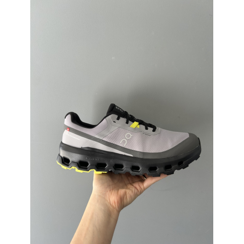 CLOUDVISTA 2 WATERPROOF LILAC/BLACK ON RUNNING